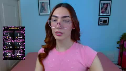 Snapshot of allisonblossom chatting on 10/21/25, 03:57 online show from 10/21/25, 03:57