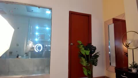 allisonowens_ online show from 10/23/25, 08:02