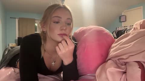 allisontaylorxo online show from 02/11/26, 03:33