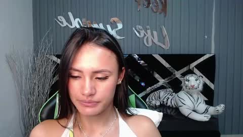 Snapshot of allisson_a chatting on 01/16/25, 09:48 Allisson online show from 01/16/25, 09:48