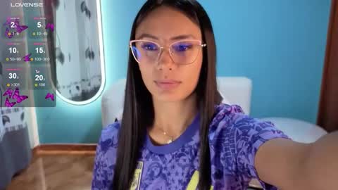 Snapshot of allisson_a chatting on 10/18/25, 03:20 Allisson online show from 10/18/25, 03:20