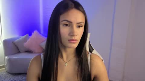 Snapshot of allisson_a chatting on 11/08/25, 03:39 Allisson online show from 11/08/25, 03:39