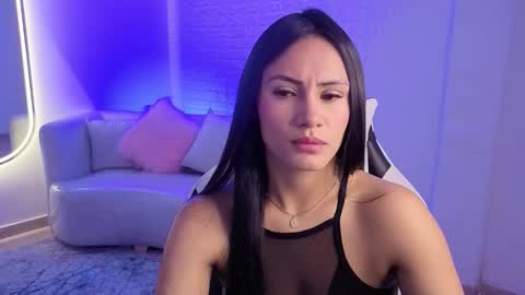 Snapshot of allisson_a chatting on 11/19/25, 03:28 Allisson online show from 11/19/25, 03:28