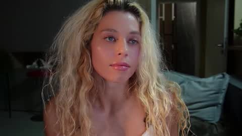 allissonhotbb online show from 01/19/25, 07:26