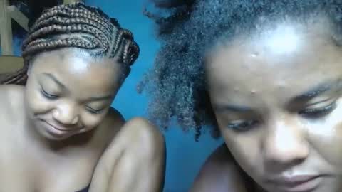 allizida01 online show from 11/19/25, 07:47