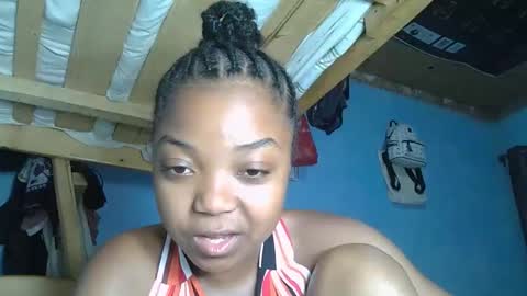 allizida01 online show from 02/02/26, 07:18
