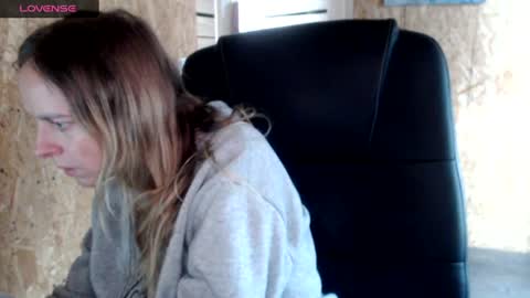 Snapshot of alllexandra chatting on 06/29/26, 10:15 alllexandra online show from 06/29/26, 10:15