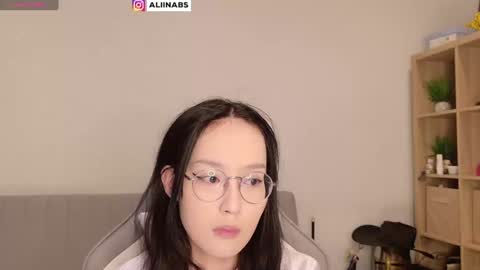 Snapshot of alllinaeve chatting on 01/16/25, 06:37 Alina online show from 01/16/25, 06:37