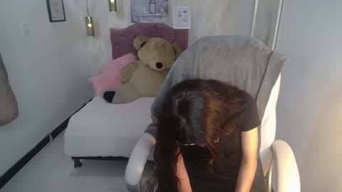 alison online show from 11/28/25, 08:22