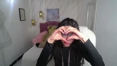 alison online show from 12/04/25, 08:06