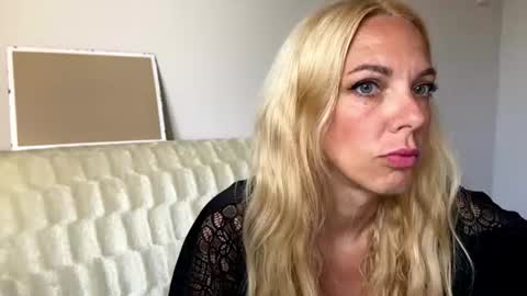 Nika online show from 07/20/26, 03:47