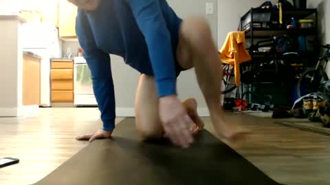 Snapshot of allnaked4 chatting on 02/05/25, 01:33 allnaked4 online show from 02/05/25, 01:33