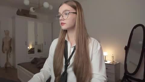 ALOTROPP NOT BABY online show from 03/07/25, 06:11