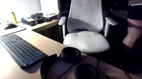 allowis2 online show from 11/13/25, 09:03