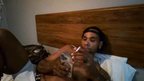 allthewayup10 online show from 06/22/26, 07:49