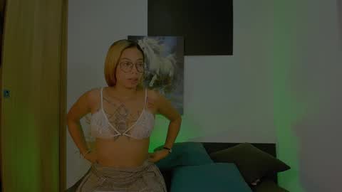 SilverAndDemon online show from 12/03/24, 01:30