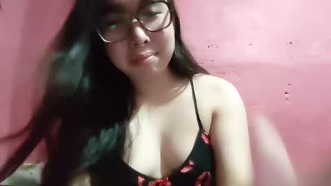 Snapshot of alluring_alicia chatting on 05/04/26, 11:39 Miss Alicia online show from 05/04/26, 11:39