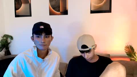 Snapshot of alluring_alpha chatting on 08/05/26, 05:49 kim and josh online show from 08/05/26, 05:49