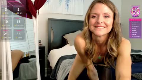 Snapshot of alluring_aurora_amor chatting on 09/12/25, 04:23 Aurora online show from 09/12/25, 04:23