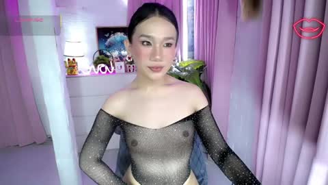 Snapshot of alluring_mj chatting on 05/18/26, 04:07 mj online show from 05/18/26, 04:07
