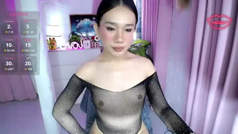 Snapshot of alluring_mj chatting on 05/28/26, 12:30 mj online show from 05/28/26, 12:30