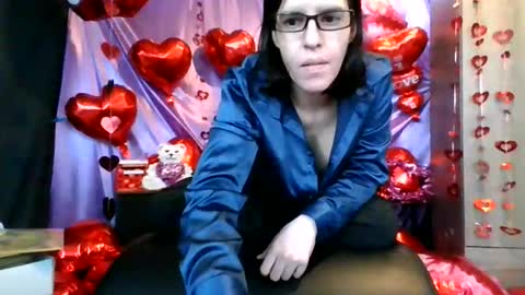 Snapshot of alluringali25 chatting on 02/06/26, 05:49 AlluringAli25 online show from 02/06/26, 05:49