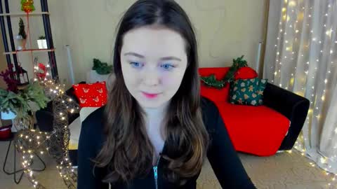 alluringeyess online show from 12/14/25, 05:18