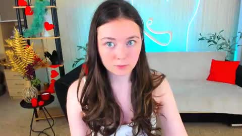 Snapshot of alluringeyess chatting on 07/19/26, 05:16 alluringeyess online show from 07/19/26, 05:16
