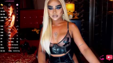 Natalya Fox online show from 02/01/25, 06:00