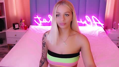 AlwaysHot online show from 02/01/25, 03:41