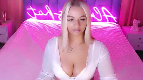 AlwaysHot online show from 10/10/25, 02:43