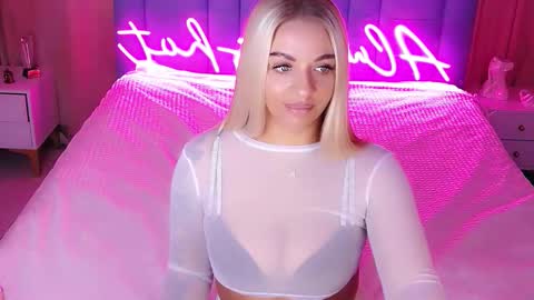 AlwaysHot online show from 11/12/25, 02:45