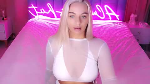 AlwaysHot online show from 11/28/25, 02:25