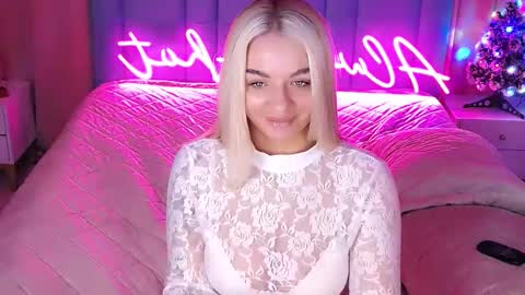 AlwaysHot online show from 12/16/25, 02:27