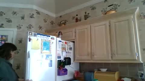 ally12334 online show from 12/02/25, 05:52