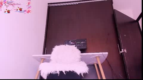 Snapshot of ally_cantero chatting on 07/03/26, 06:03 NEW VIDEOS IN MY PROFILE online show from 07/03/26, 06:03
