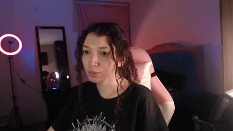 Snapshot of ally_donfort chatting on 02/12/25, 02:14 Ally online show from 02/12/25, 02:14