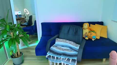 Ally  help me reach 100 satisfaid online show from 12/22/25, 05:15