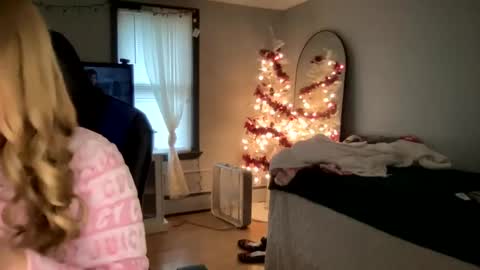allyanalangel online show from 01/13/25, 08:04