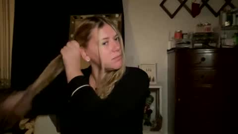 allyanalangel online show from 11/19/25, 04:12