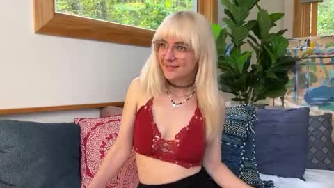 Ally Elliot online show from 10/13/25, 05:46