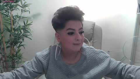         online show from 12/25/24, 10:27