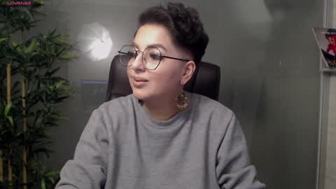         online show from 02/02/25, 08:08