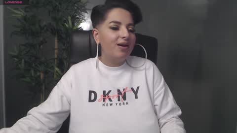         online show from 02/09/25, 02:38