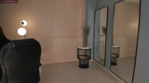 Alisson online show from 12/23/25, 10:24