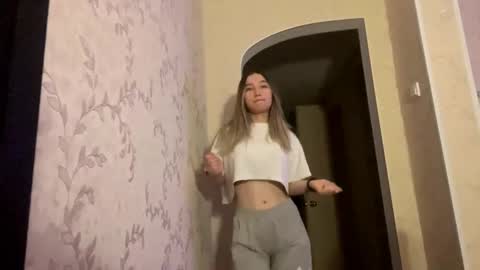 Snapshot of allynmckinnell chatting on 02/11/26, 04:45 Trisha online show from 02/11/26, 04:45