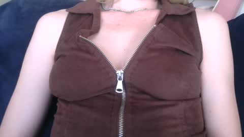Ally Girl In Her Ally World online show from 07/22/26, 01:52