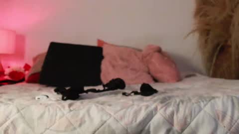 Snapshot of allysonfreeman21 chatting on 10/05/25, 12:53 Ally colombiana nice bigBoobs boobs latina online show from 10/05/25, 12:53