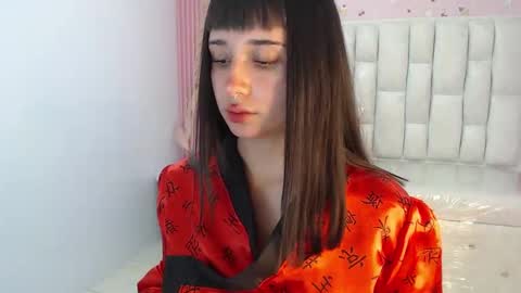 Snapshot of allyssa_bellini_s chatting on 09/21/25, 03:30 Allysa online show from 09/21/25, 03:30