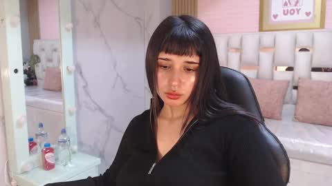 Snapshot of allyssa_bellini_s chatting on 09/22/25, 08:22 Allysa online show from 09/22/25, 08:22